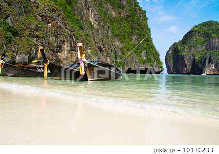 Tropical beach Tropical beach 10130233