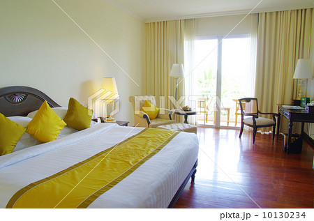 hotel room hotel room 10130234