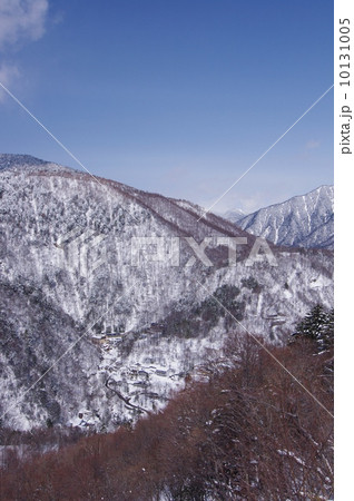 冬の白骨温泉街 10131005