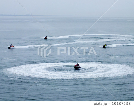 ジェットスキー 10137538