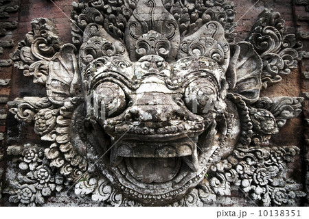 Balinese stone sculpture 10138351