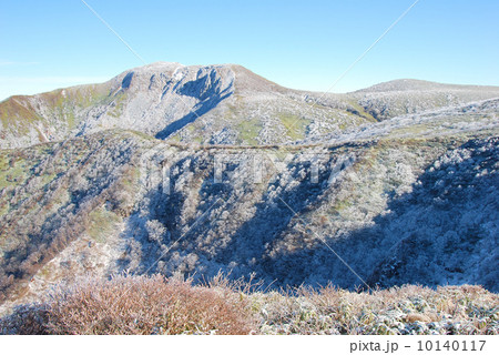 初冬の那須三本槍岳 10140117