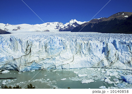 パタゴニア地方のペリト・モレノ氷河 パタゴニア地方のペリト・モレノ氷河 10140858