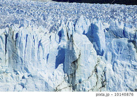 パタゴニア地方のペリト・モレノ氷河 パタゴニア地方のペリト・モレノ氷河 10140876
