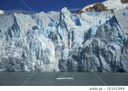 パタゴニア地方のスペガッツィーニ氷河 10141966