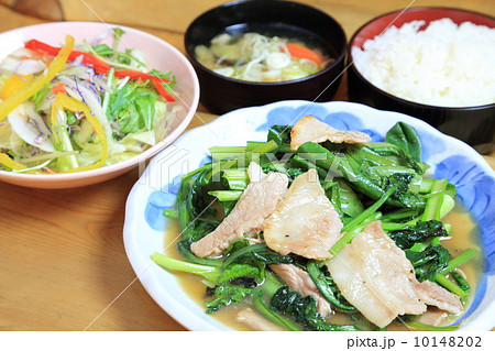 野菜炒め定食 10148202