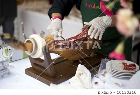 Jamon iberico (prosciutto) ham slicing Jamon iberico (prosciutto) ham slicing 10150216