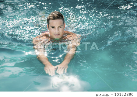 young man swimming 10152890