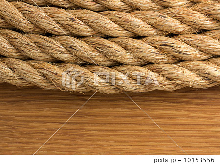 ship ropes on wood 10153556