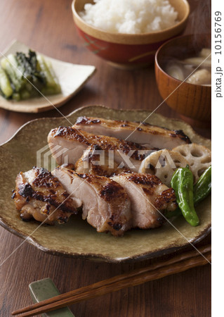 鶏肉の塩麹漬け焼き 10156769