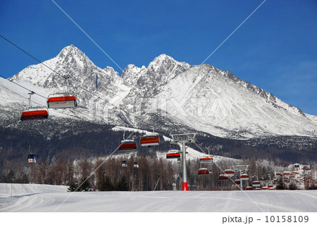Cable car in High Tatras ski resort in Slovakia Cable car in High Tatras ski resort in Slovakia 10158109