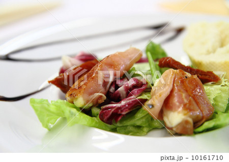 mozzarella grilled in the pig ham 10161710
