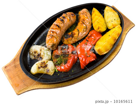 grilled sausages 10165611