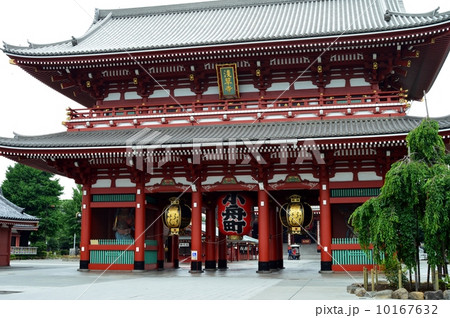 浅草寺の宝蔵門 浅草寺の宝蔵門 10167632