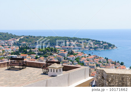 クロアチア　フヴァルの町並み 10171662