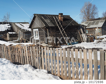Wooden house in winter village Wooden house in winter village 10172696