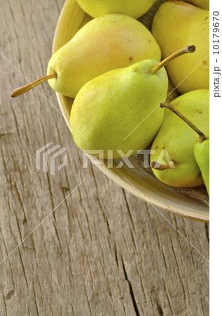 flavorful pears 10179670
