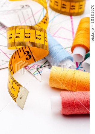 Sewing items 10181670