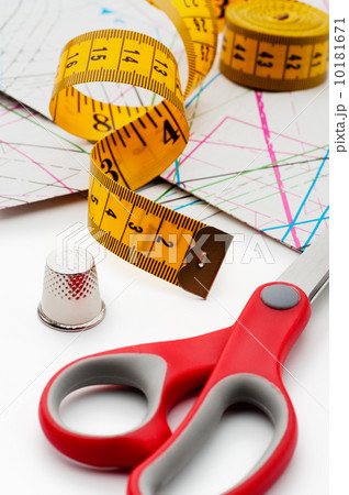 Sewing items 10181671