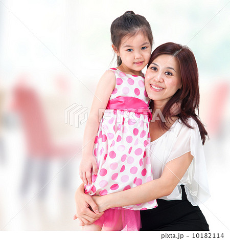 Mother and daughter at home. 10182114