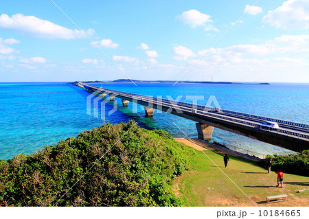 池間大橋と美しい海 10184665