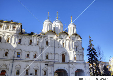 The Patriarch Palace and the Twelve Apostles Church. Moscow Kremlin, Russia The Patriarch Palace and the Twelve Apostles Church. Moscow Kremlin, Russia 10189871