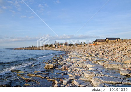 Flat rock coast Flat rock coast 10194036