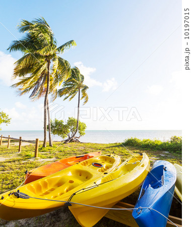 Canoe on the beach Canoe on the beach 10197015