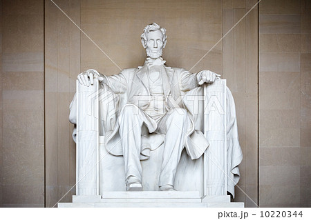 Statue of Abraham Lincoln 10220344