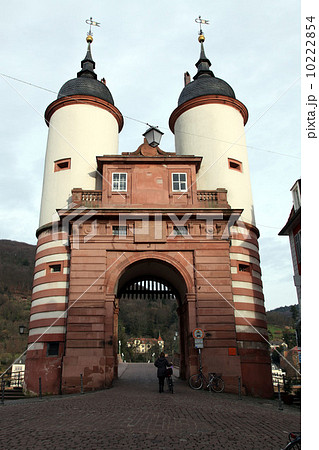 ハイデルベルクの橋の出入り口 10222854