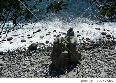 伊豆稲取 はさみ石 伊豆稲取 はさみ石 10247565