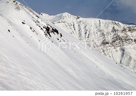 Ski slope, off-piste 10261957