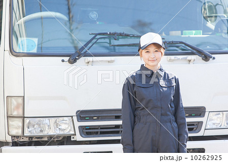 トラック　女性 10262925