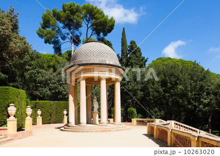 Danae Pavilion at Parc del Laberint 10263020