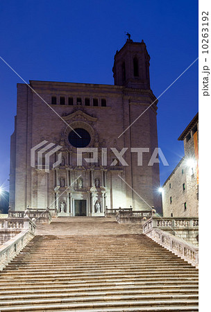 Gothic Cathedral at Girona in morning 10263192