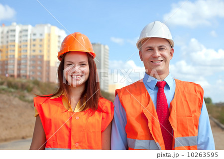 Portrait of two white-collar workers 10263595