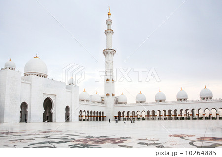 Sheikh Zayed mosque at Abu-Dhabi, UAE 10264885