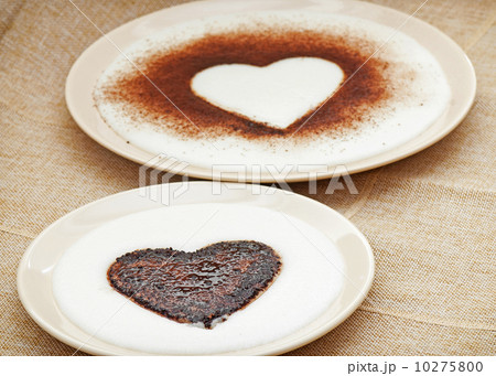 Sweet cocoa hearts in semolina pudding 10275800