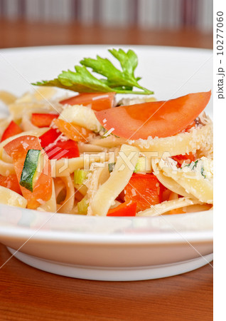 Penne pasta 10277060