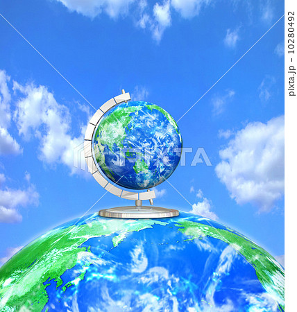 リアル地球儀と地球のイラスト素材 10280492 Pixta