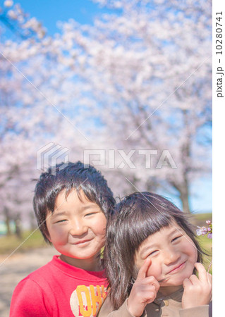 桜2人 桜2人 10280741