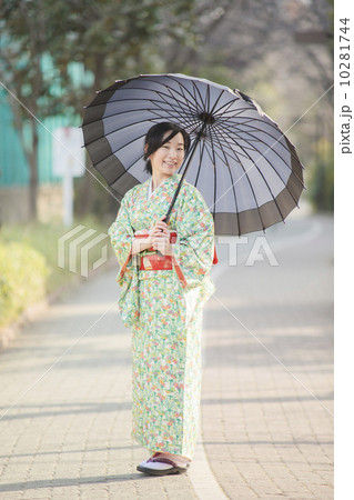 和服女性 日傘の写真素材