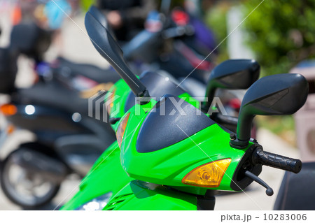 Green Scooter detail 10283006