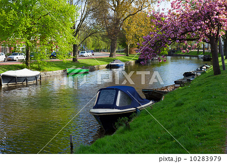 canal in old town of Haarlem, Holland 10283979