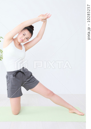 ヨガイメージ 10285257