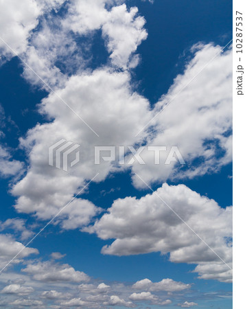 青空と雲 10287537