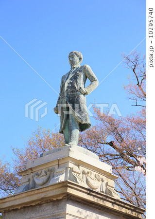 今治綿業の父　　矢野七三郎像 10295740