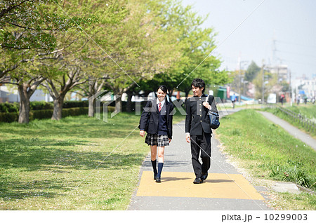 高校生のカップル 高校生のカップル 10299003