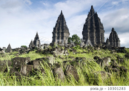 Prambanan ruins 10301283