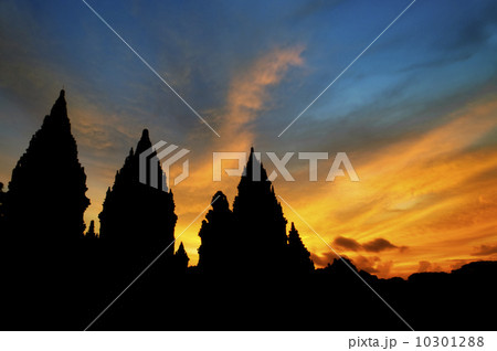 Hindu temple 10301288